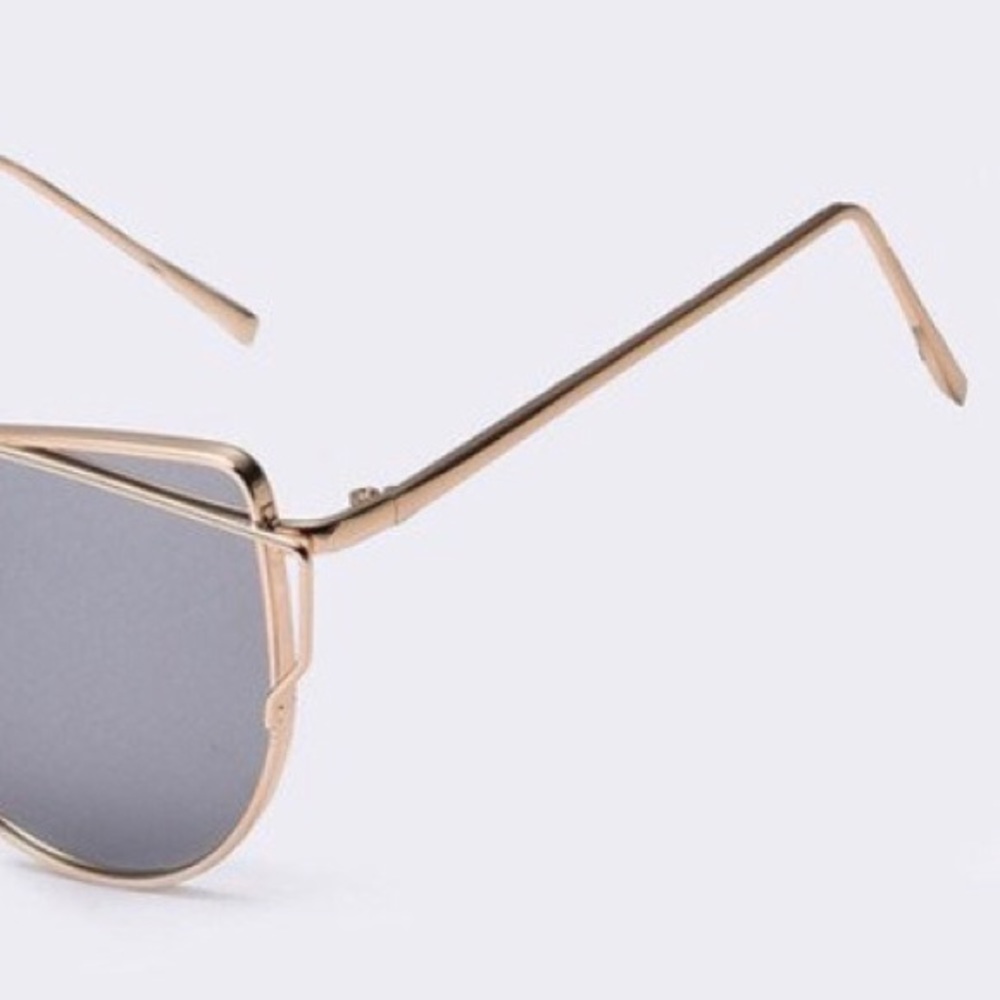 Women’s Flat Metal Pink Mirror Cat Eye Sunglass - Picture 5 of 5